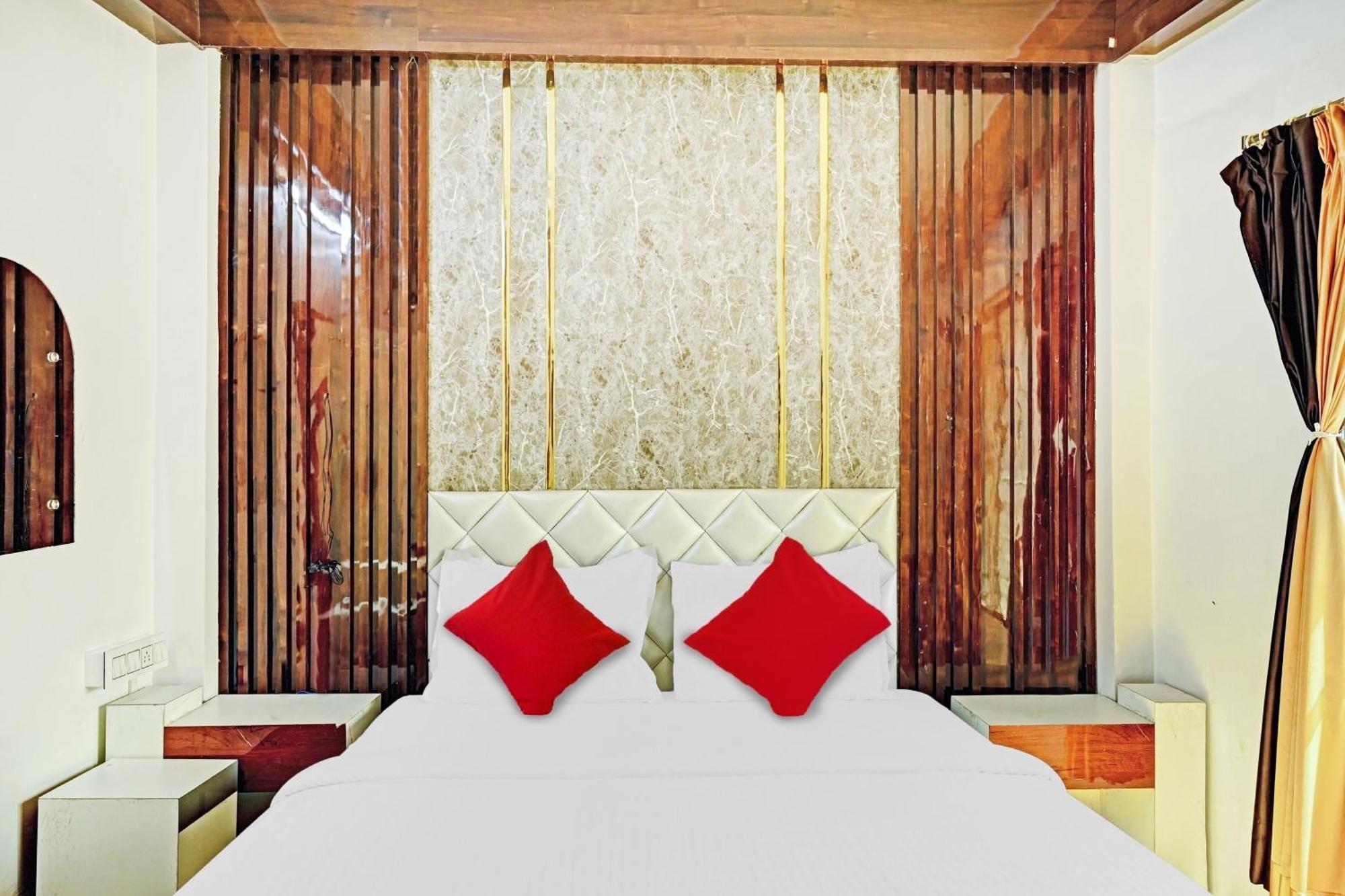 Hotel O Om Shanti Inn โกลกาตา ภายนอก รูปภาพ
